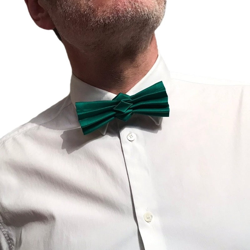 Green bow tie