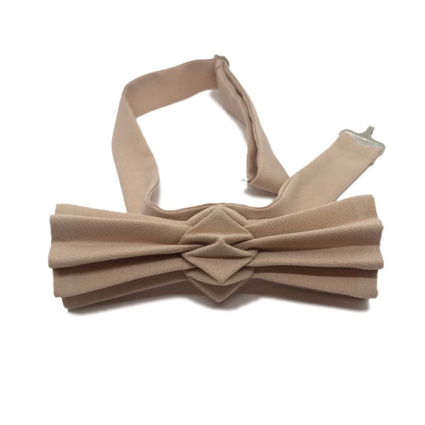 Sand bow tie