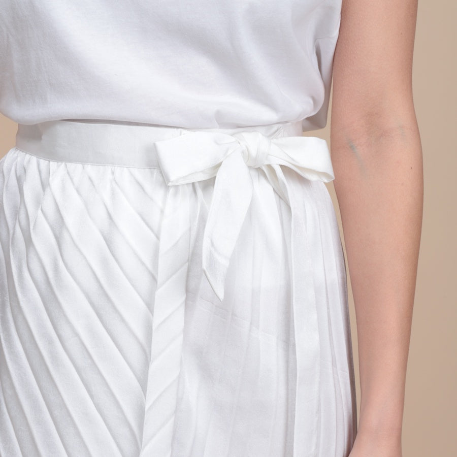 The Wrap Skirt - white